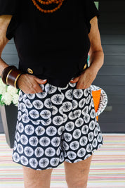 Holly Shorts - Scallop Black
