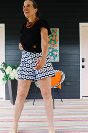 Holly Shorts - Scallop Black