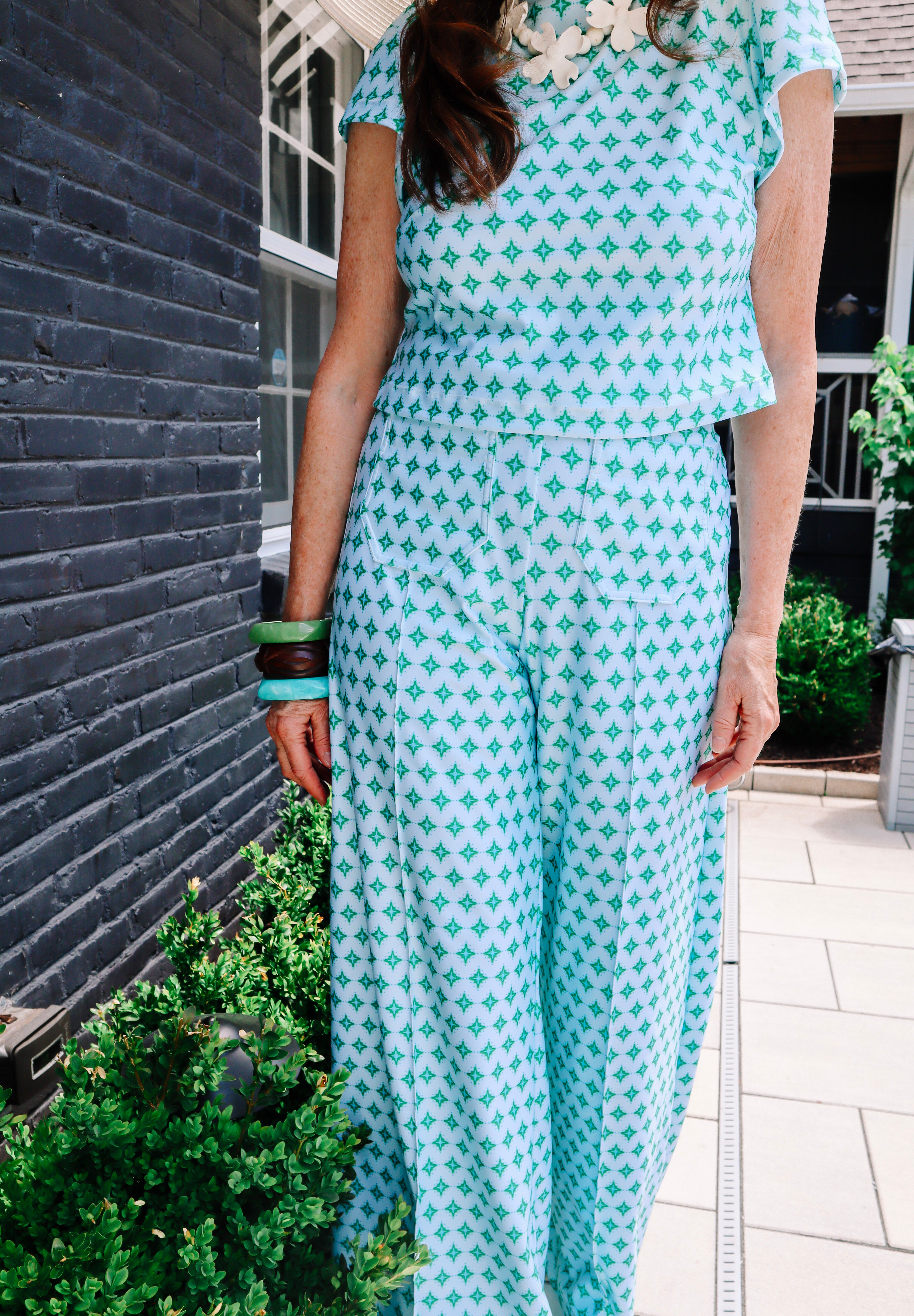 Holly Crop - Green Star